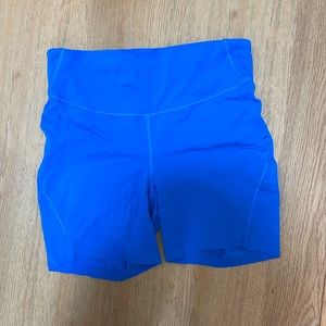 Lululemon Fast and Free 6” shorts size 10 in bright blue